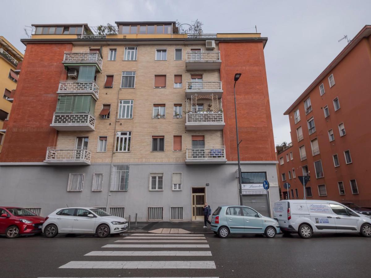 Ihost Apartment - Romilli 17A Milano Exteriör bild